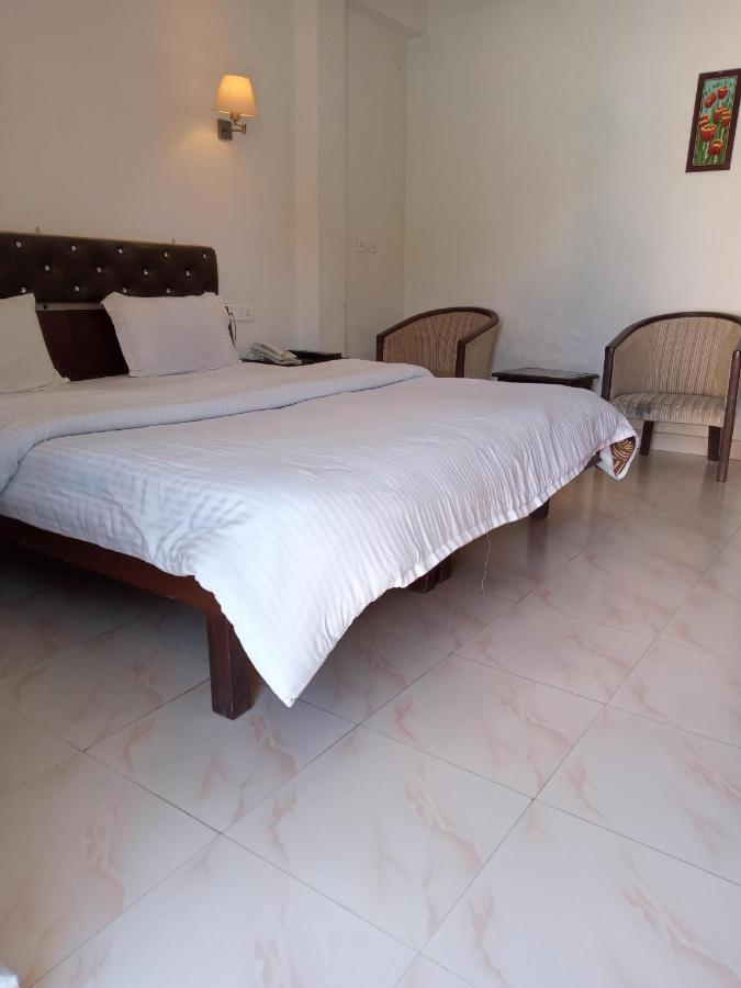 Dragon I Resorts Naddi 外观 照片